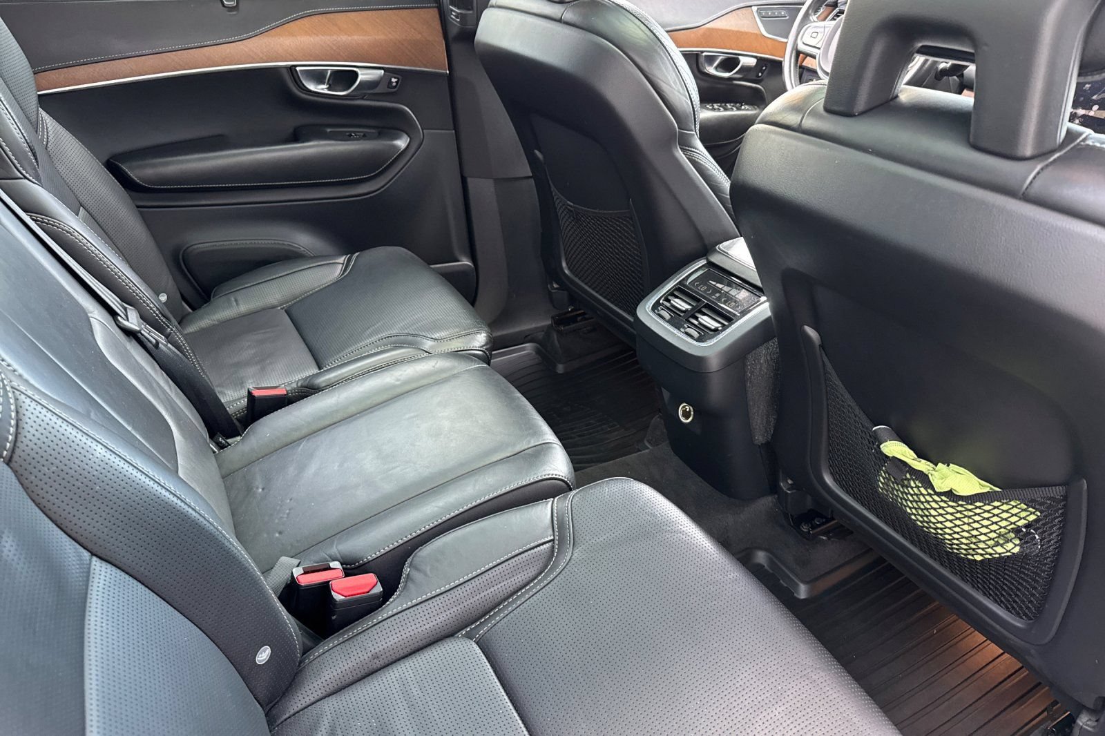 Used 2017 Volvo XC90 T6 Inscription w/ Vision Package AWD/4WD image 18
