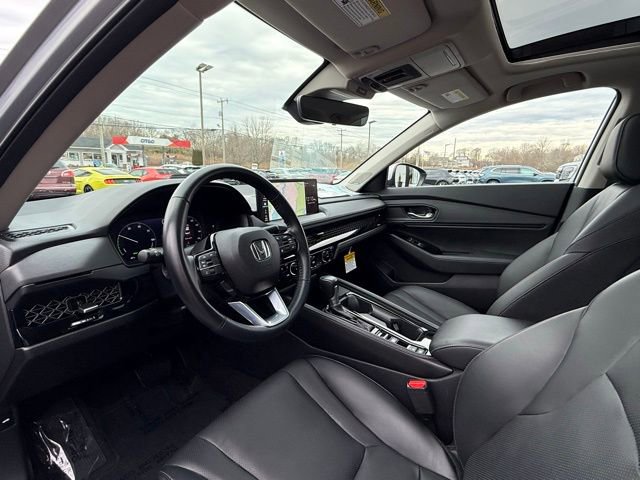 Used 2024 Honda Accord Touring image 11