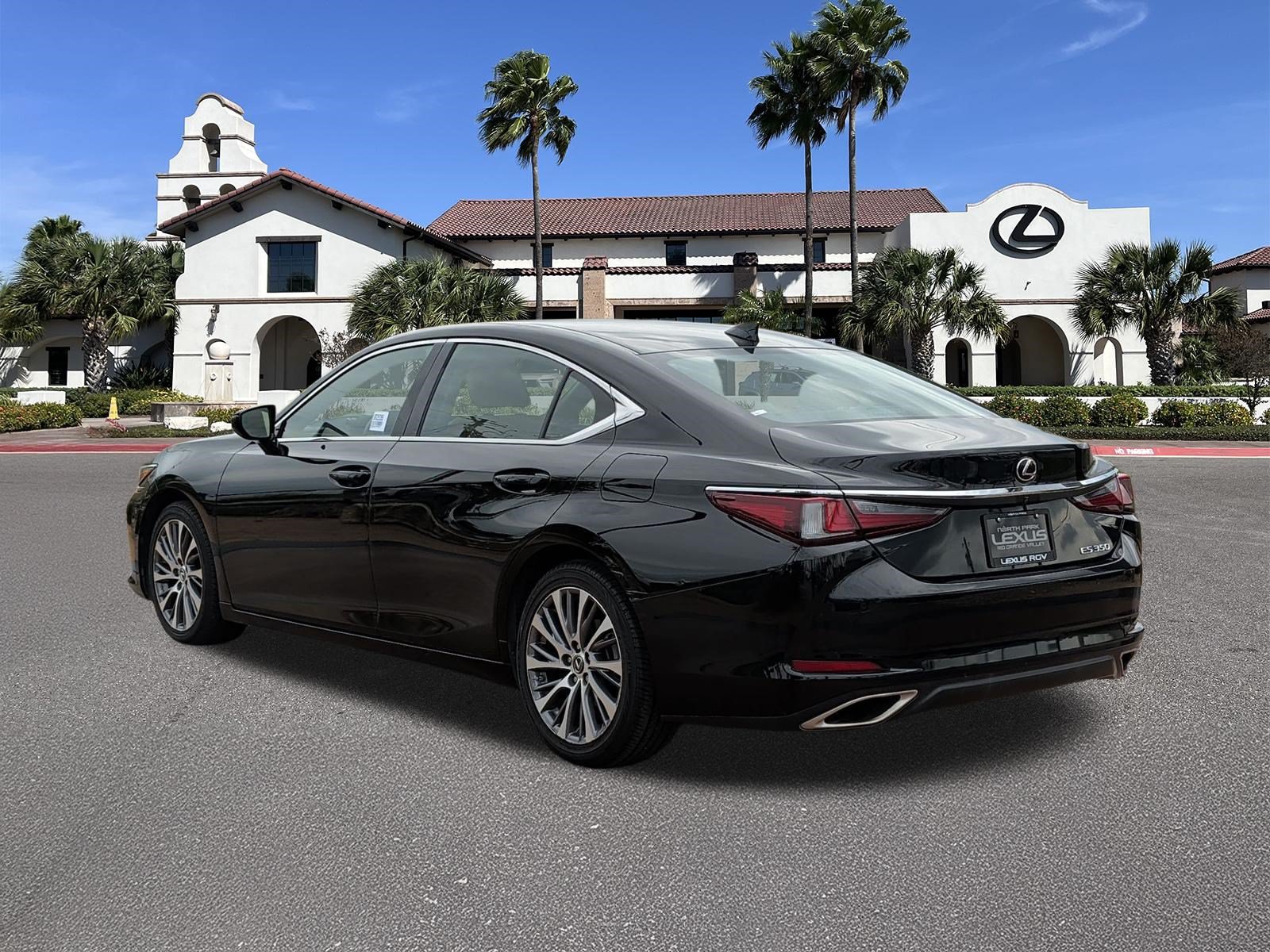 Used 2019 Lexus ES 350 F Sport w/ Accessory Package 2 FWD image 4