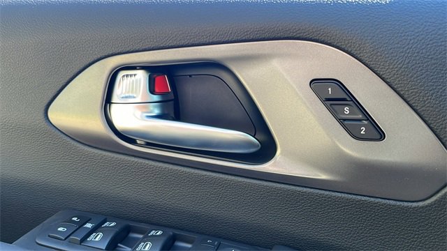 New 2025 Chrysler Pacifica Select image 17