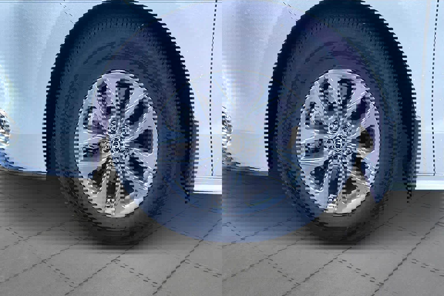 Used 2022 Toyota Sienna XLE image 10