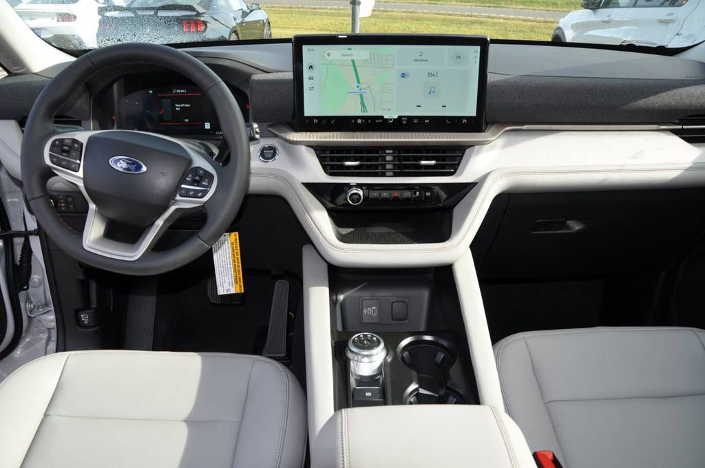 New 2026 Ford Explorer Active w/ Active Comfort Package image 12