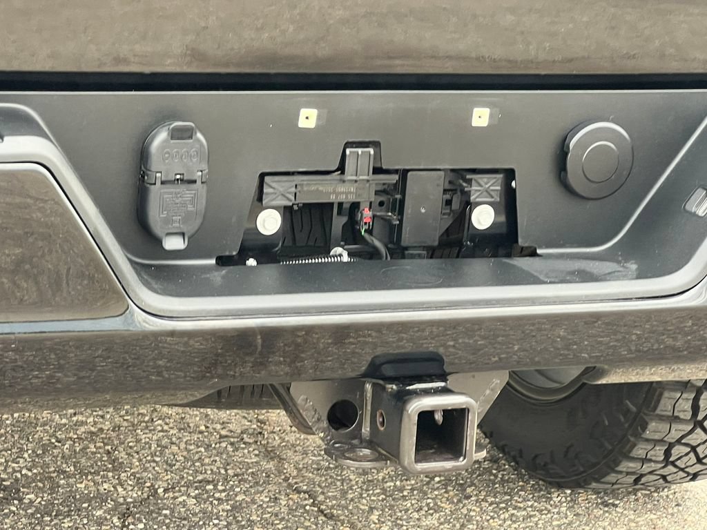 Used 2022 GMC Sierra 1500 AT4 w/ AT4 Preferred Package AWD/4WD image 11