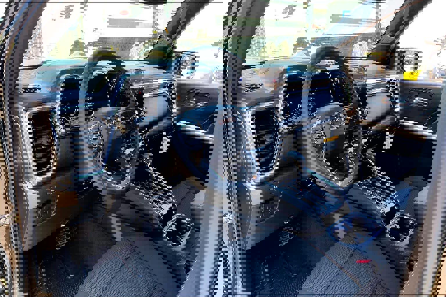 Used 2026 GMC Canyon Elevation w/ Convenience Package image 17