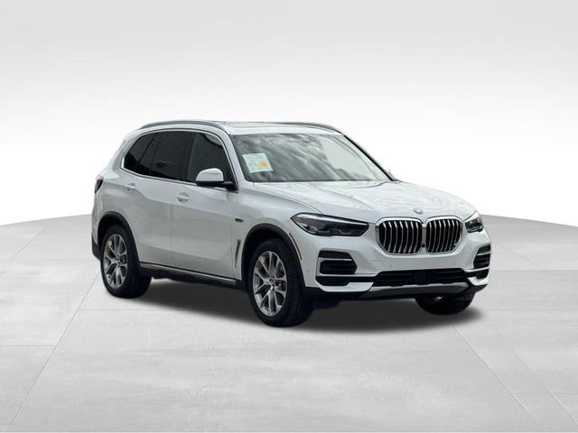 Certified 2022 BMW X5 xDrive45e image 11