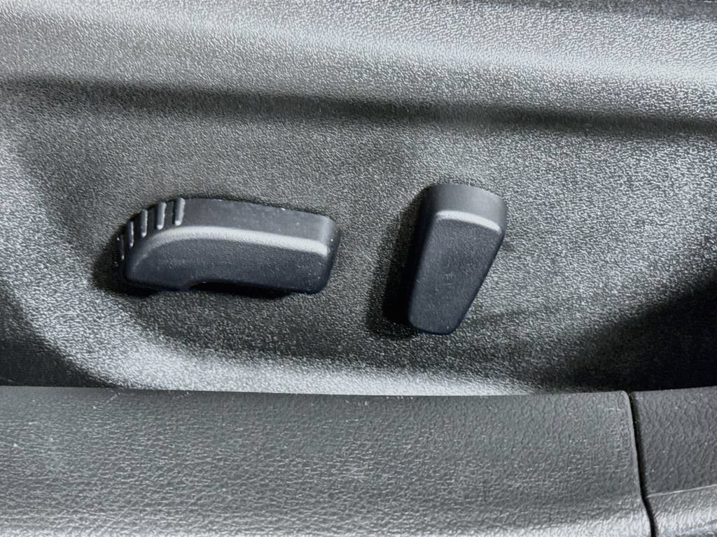 Used 2024 Nissan Altima 2.5 SV FWD image 14