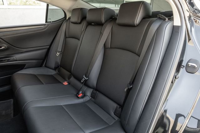 Used 2023 Lexus ES 350 w/ Premium Package image 10