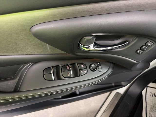 Used 2022 Nissan Murano SL w/ SL Moonroof Package FWD image 17