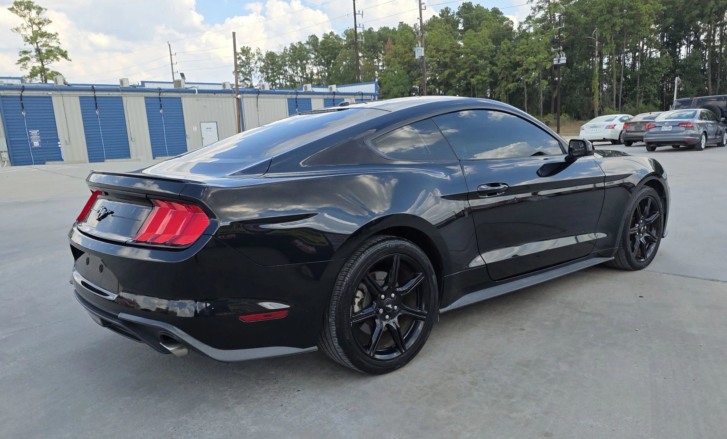 Used 2019 Ford Mustang Coupe w/ Black Accent Package image 17