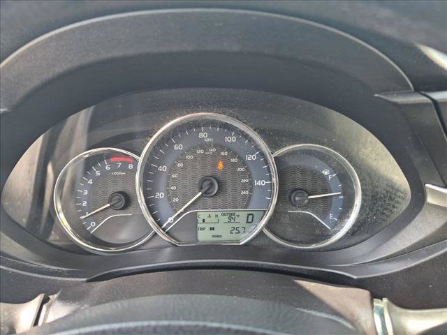 Used 2015 Toyota Corolla LE FWD image 11