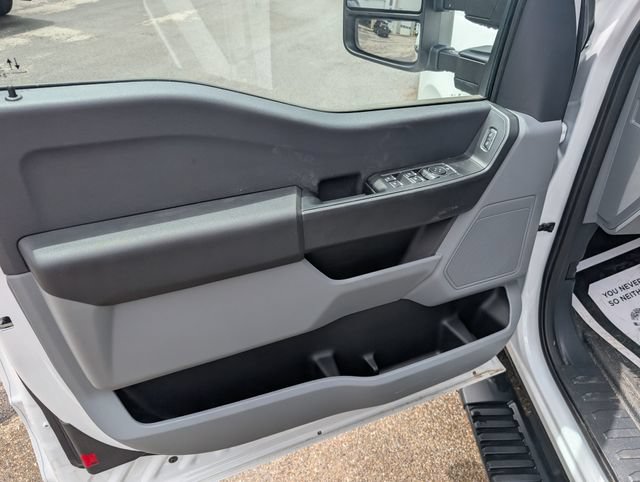 New 2025 Ford F350 XL w/ XL Chrome Package AWD/4WD image 12