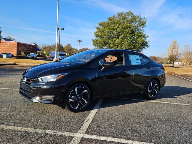New 2025 Nissan Versa SR w/ Trunk Package image 3