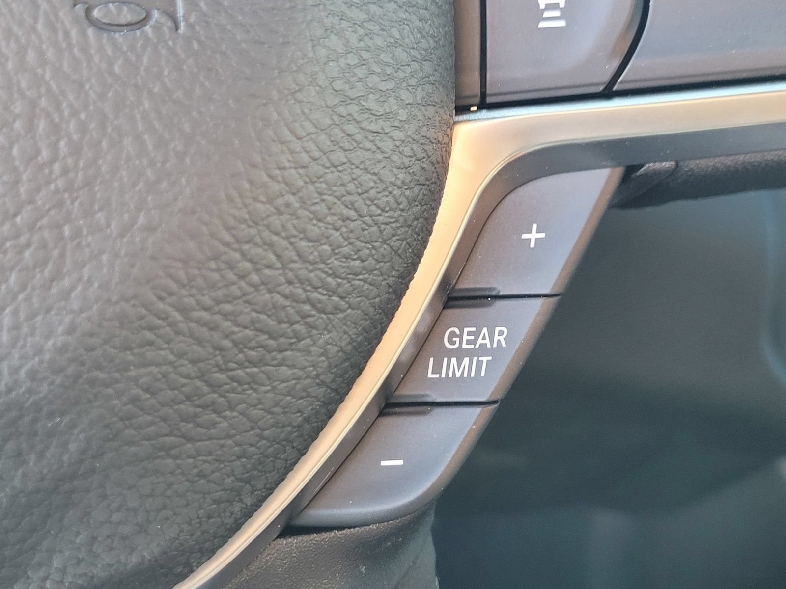 New 2026 RAM 2500 Big Horn AWD/4WD image 22