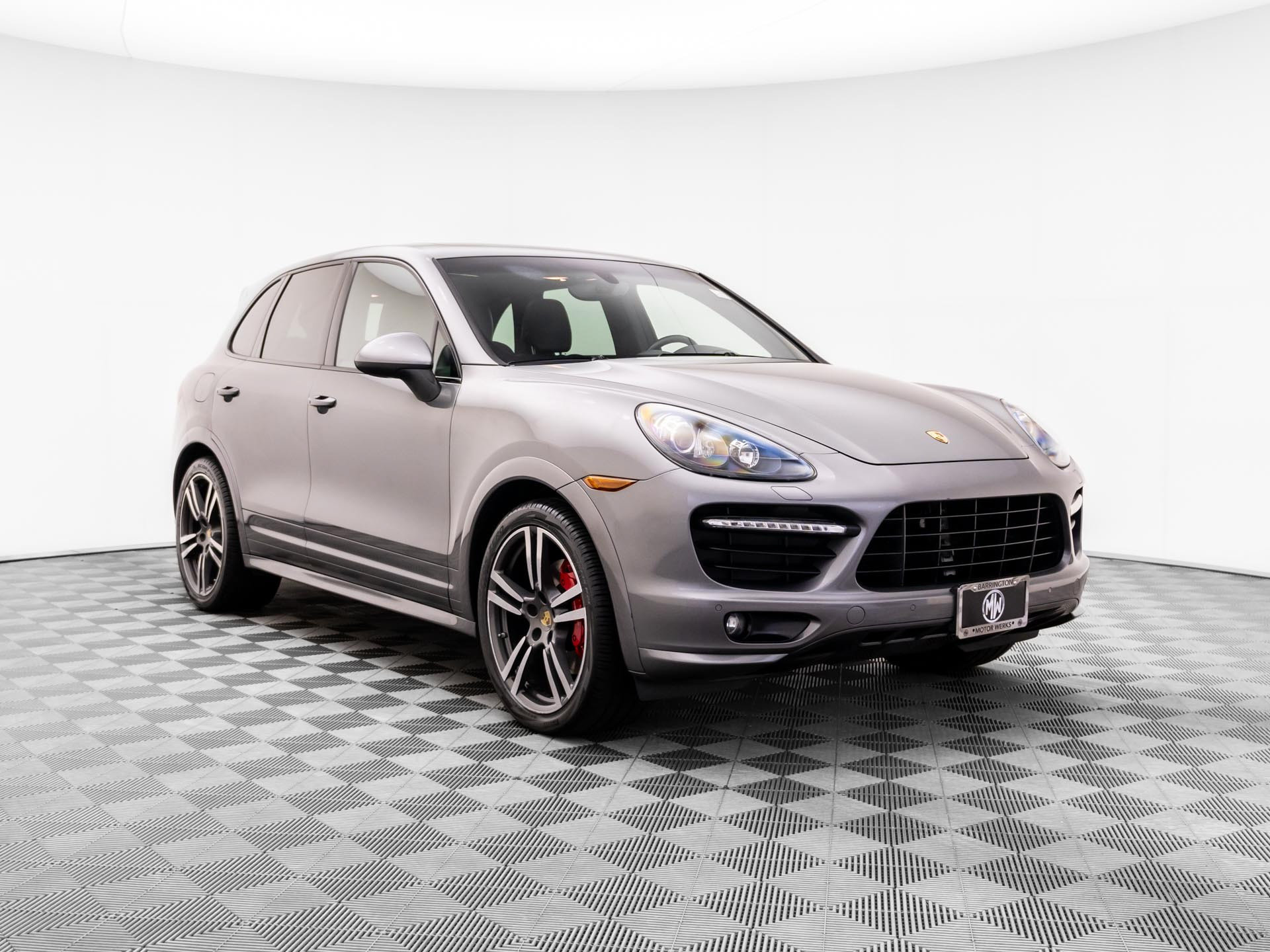 Used 2014 Porsche Cayenne GTS AWD/4WD image 6