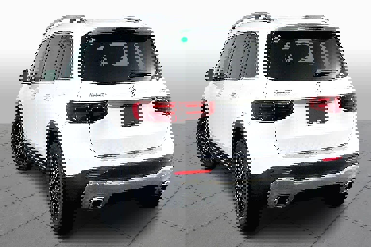 New 2026 Mercedes-Benz GLB 250 4MATIC image 4