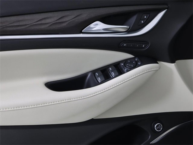 Used 2022 Buick Enclave Avenir w/ Avenir Technology Package image 11