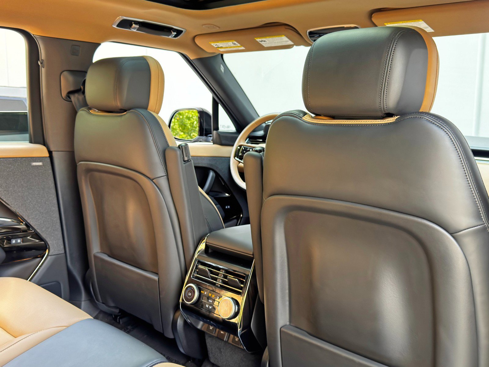 Used 2024 Land Rover Range Rover Sport Autobiography image 43