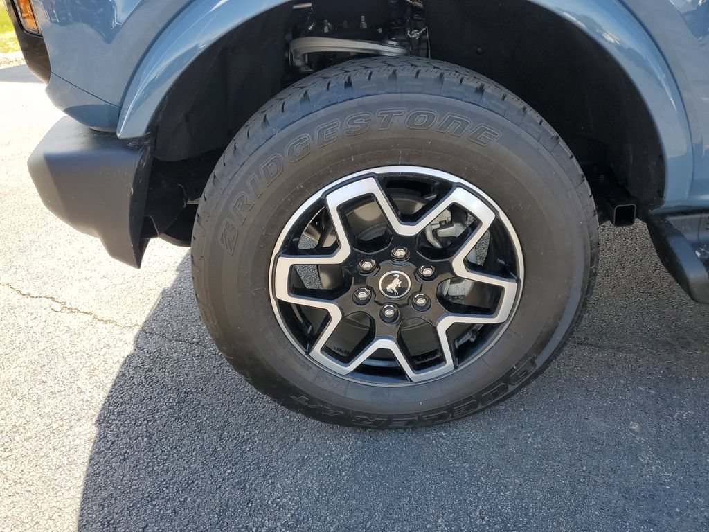 Certified 2025 Ford Bronco Outer Banks AWD/4WD image 13