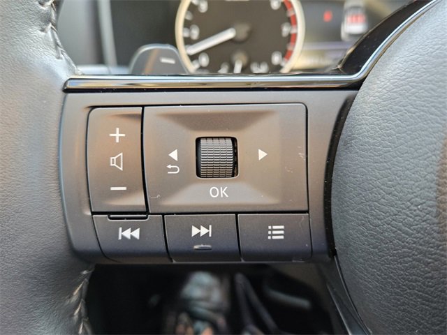 Used 2023 Nissan Rogue SV w/ SV Premium B Package image 24