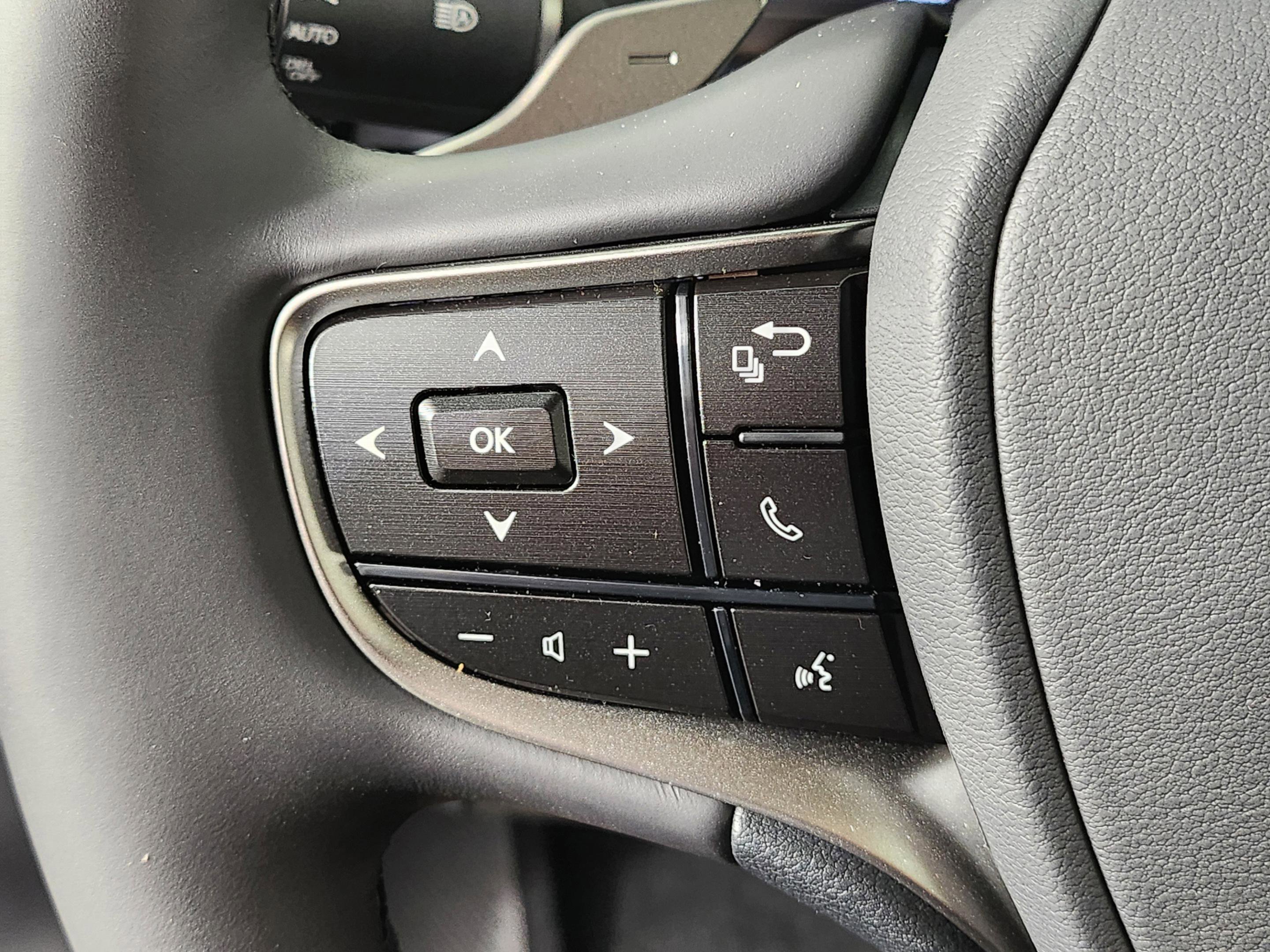 New 2025 Lexus ES 350 w/ Premium Package image 19