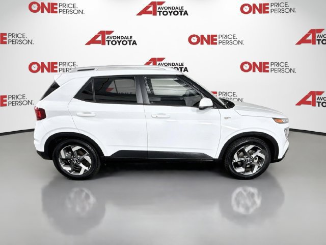 Used 2021 Hyundai Venue SEL w/ Premium Package FWD image 8