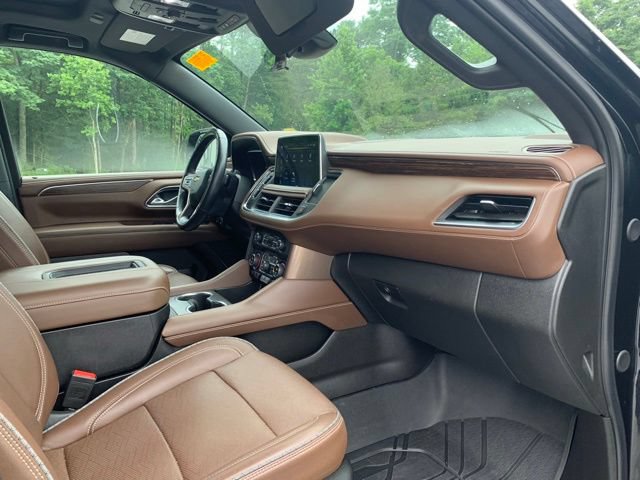 Used 2024 Chevrolet Tahoe High Country w/ Advanced Technology Package AWD/4WD image 17