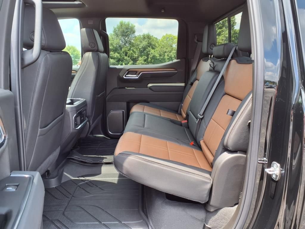 New 2025 Chevrolet Silverado 1500 High Country image 6