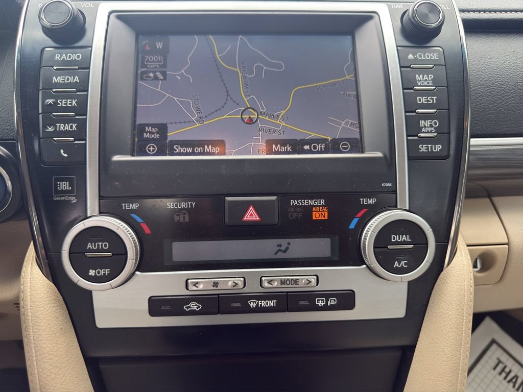 Used 2013 Toyota Camry XLE w/ Leather Pkg FWD image 18