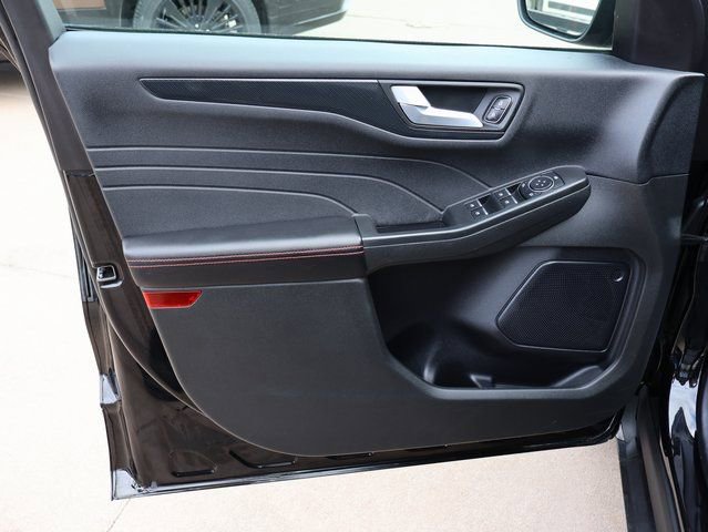 Used 2023 Ford Escape ST-Line w/ Tech Pack #1 image 22