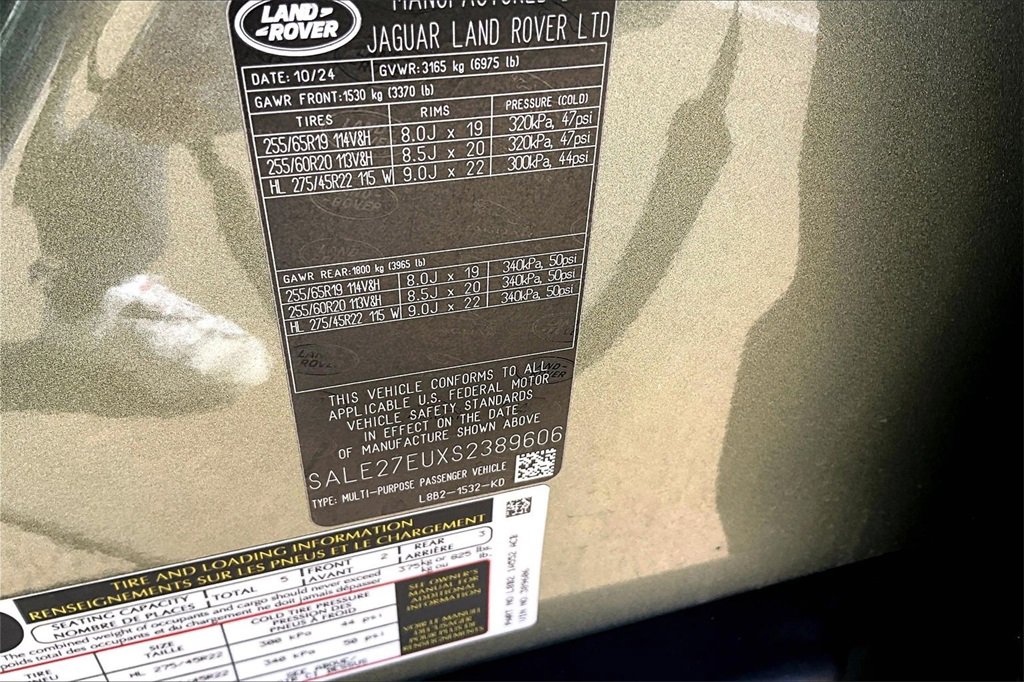 Certified 2025 Land Rover Defender 110 X-Dynamic SE image 33