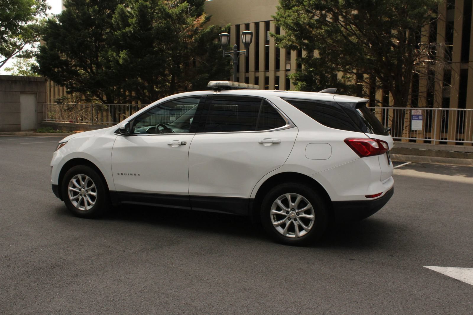 Used 2019 Chevrolet Equinox LT AWD/4WD image 9