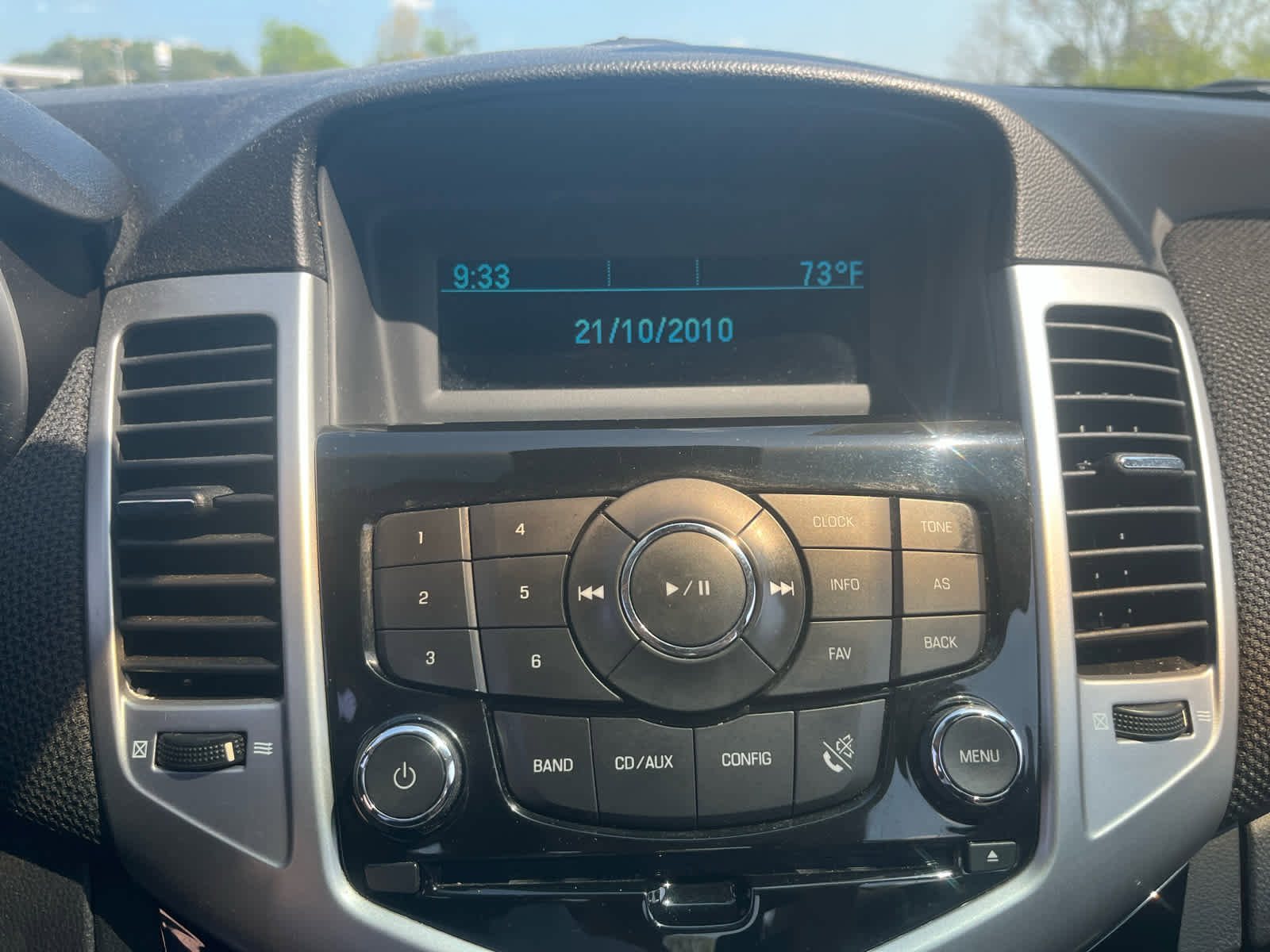 Used 2011 Chevrolet Cruze LT image 16