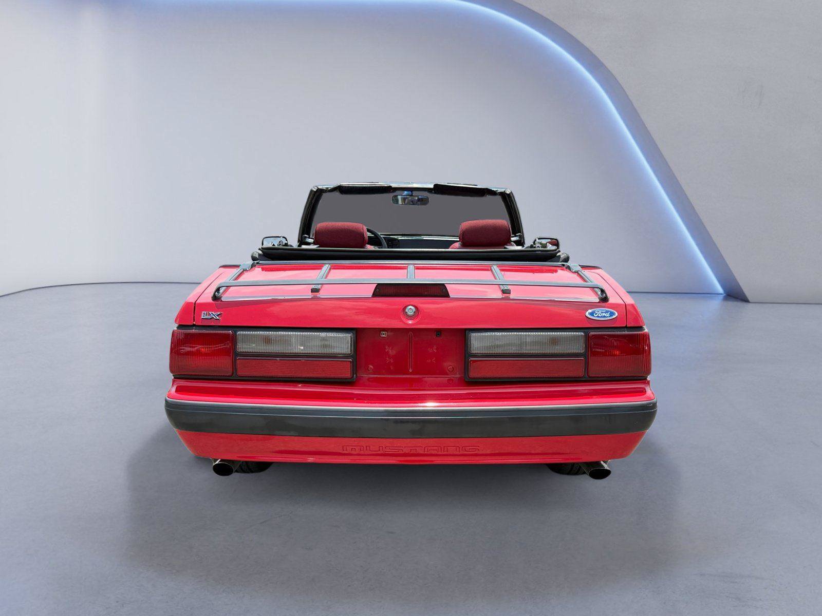 Used 1991 Ford Mustang LX RWD image 4