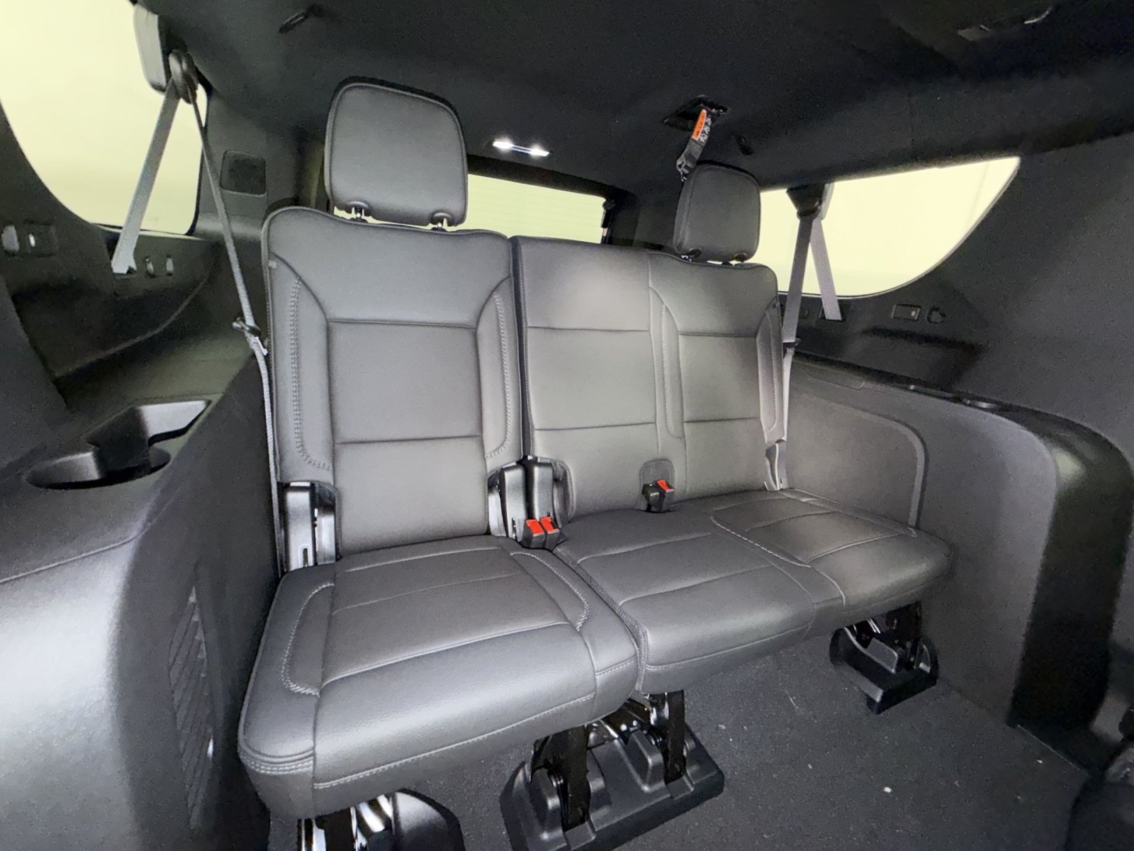 New 2026 GMC Yukon XL Denali w/ Sun & Power Step Package AWD/4WD image 26