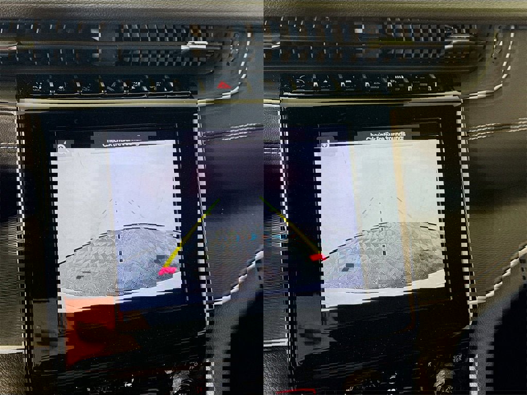 Used 2024 Jeep Grand Cherokee L Laredo w/ Luxury Tech Group I image 7