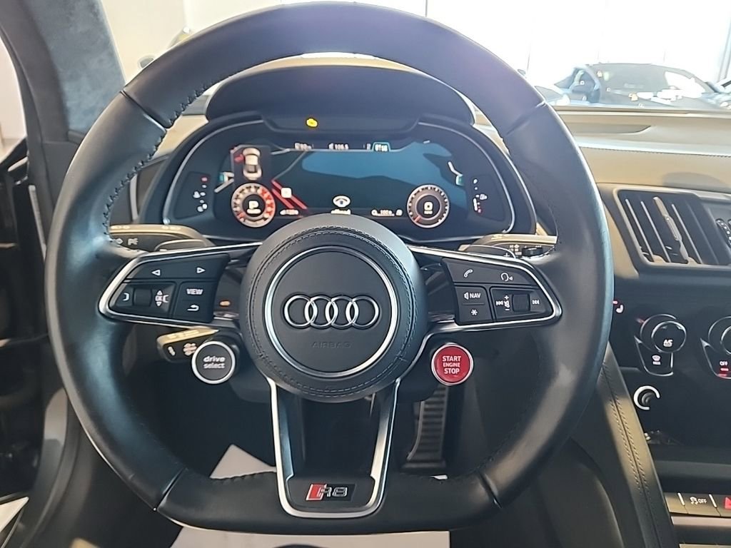 Used 2017 Audi R8 V10 image 22