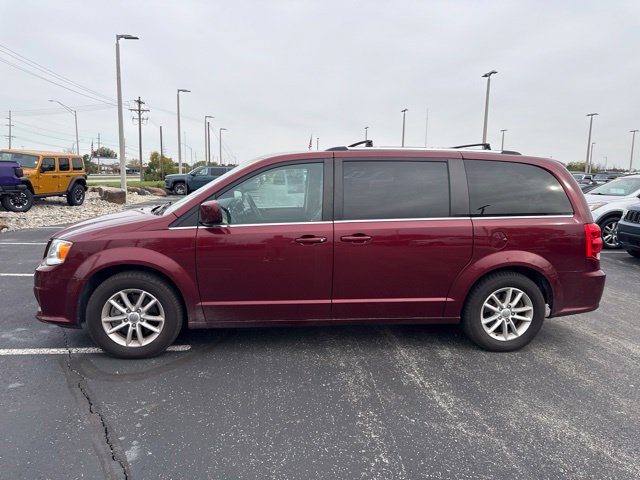Used 2019 Dodge Grand Caravan SXT FWD image 2