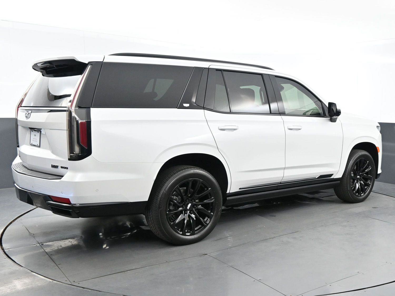 Used 2023 Cadillac Escalade Sport Platinum w/ LPO, ONYX Package AWD/4WD image 6