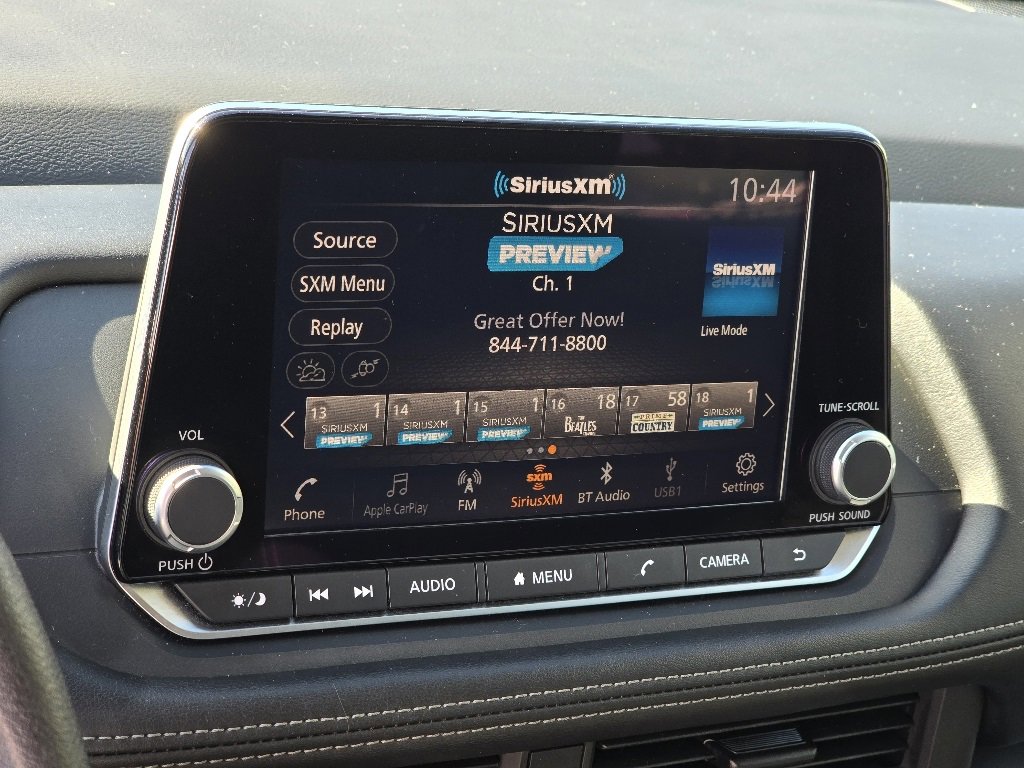 Used 2024 Nissan Rogue S image 4