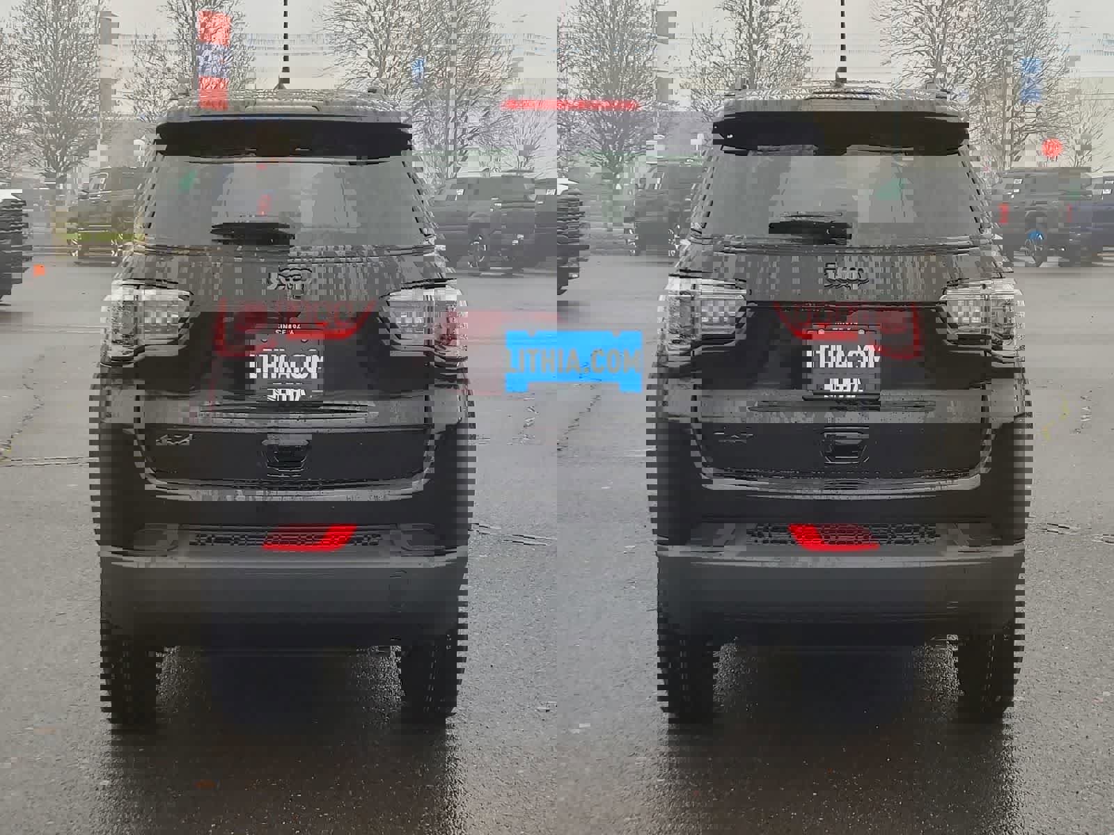 New 2026 Jeep Compass Latitude image 13