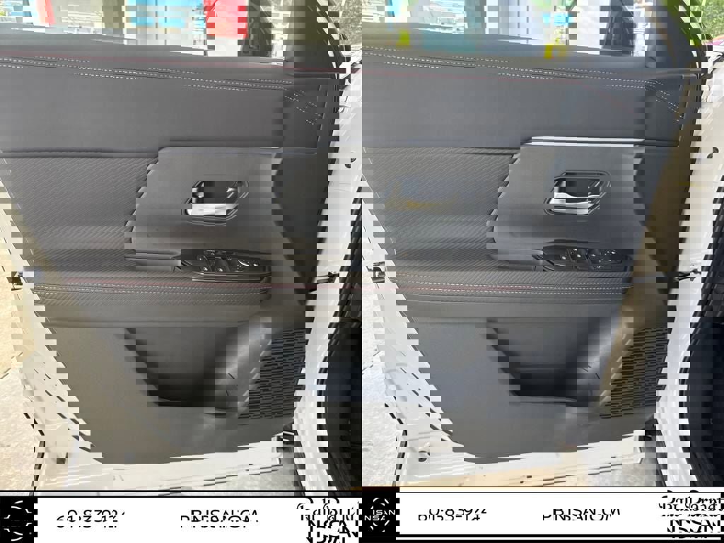 New 2025 Nissan Kicks SR image 19