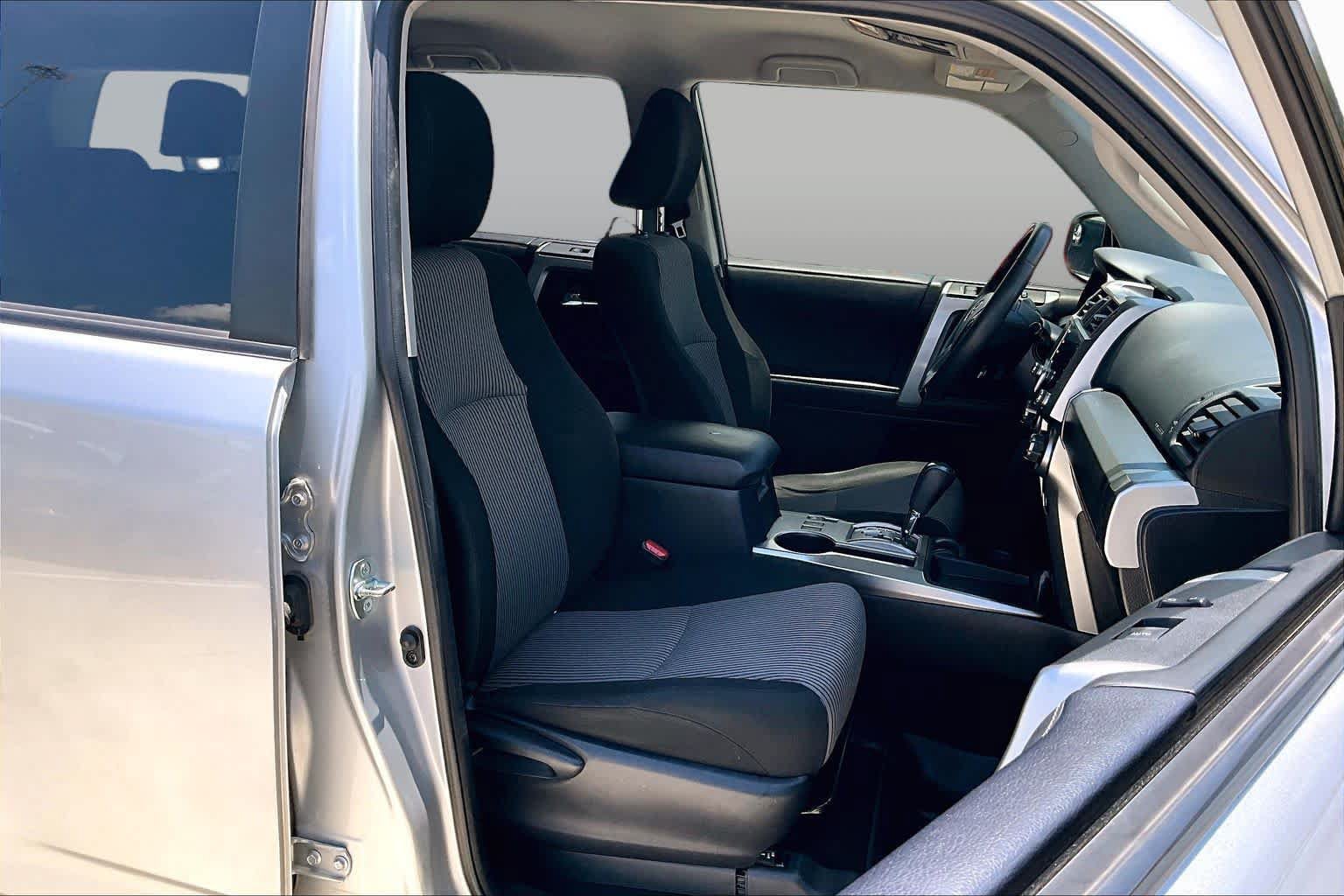 Used 2022 Toyota 4Runner SR5 RWD image 8