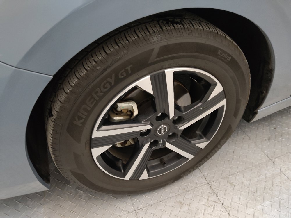 Used 2025 Nissan Sentra SV image 31