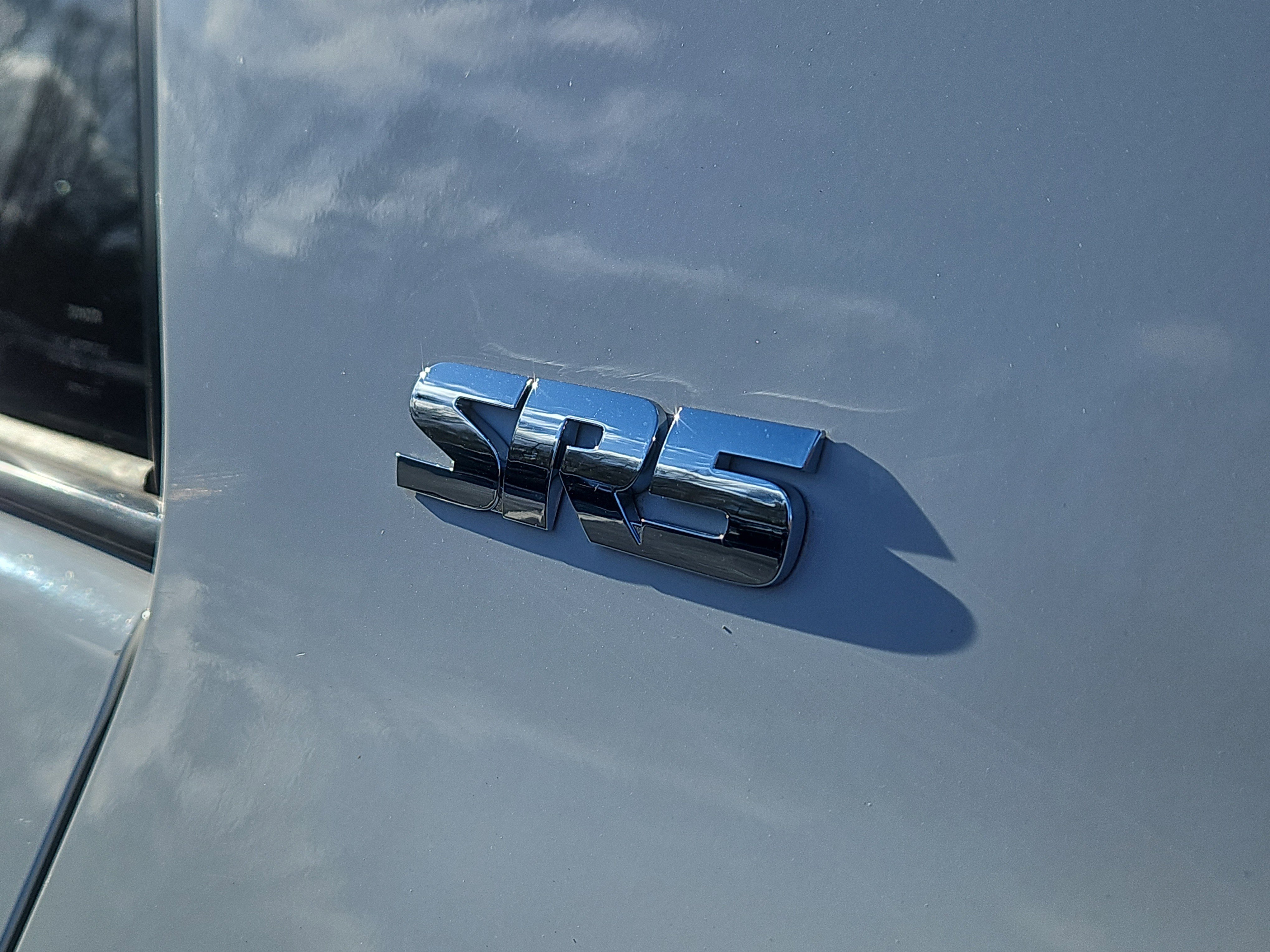 Used 2016 Toyota 4Runner SR5 image 5