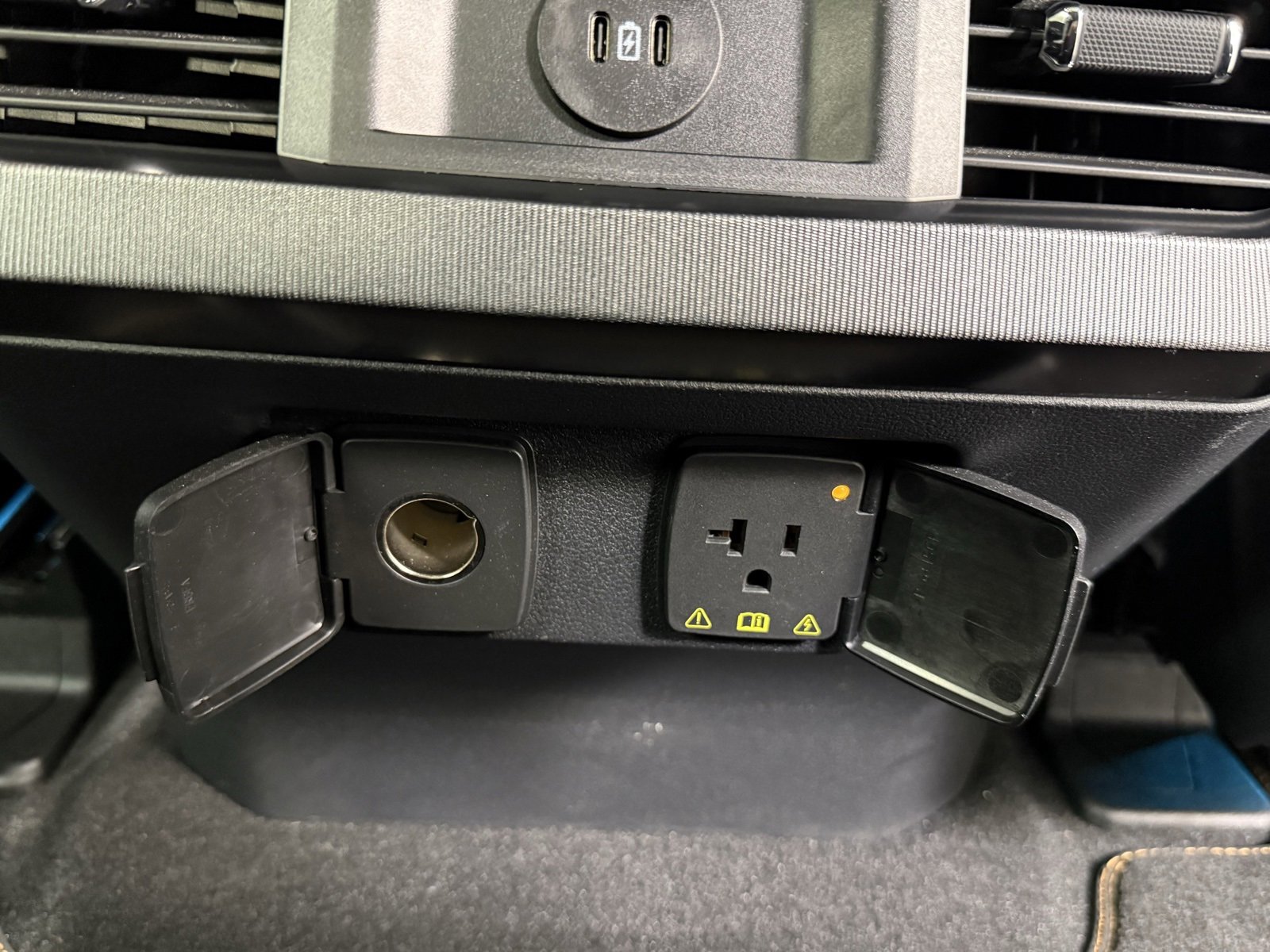 Used 2024 Ford F350 Platinum image 29