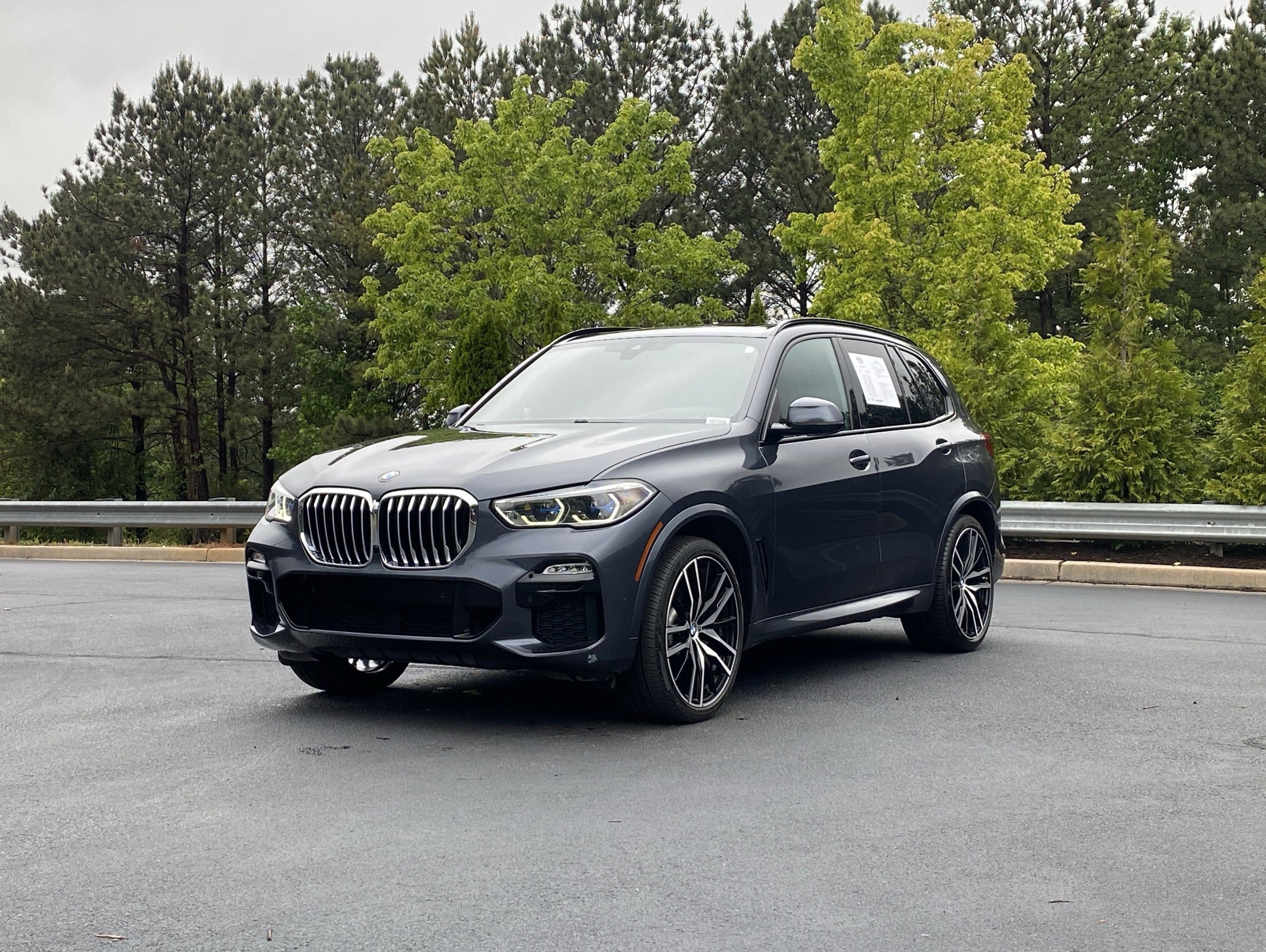 Used 2019 BMW X5 xDrive40i w/ M Sport Package AWD/4WD image 14