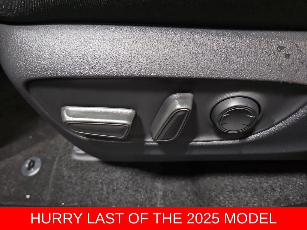 New 2025 Toyota RAV4 XLE image 13