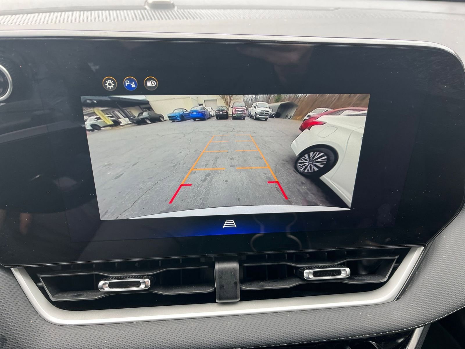 Used 2025 Chevrolet Equinox LT image 17