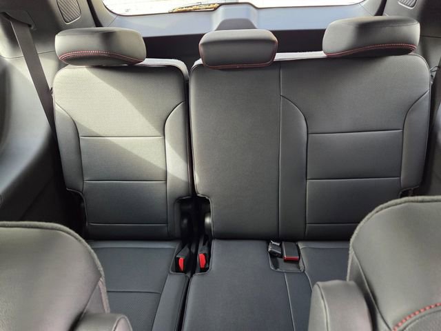 New 2026 Chevrolet Traverse Z71 w/ LPO, Floor Liner Package image 17