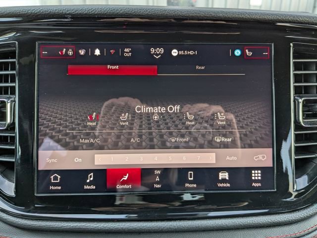 Used 2024 Dodge Durango GT image 24